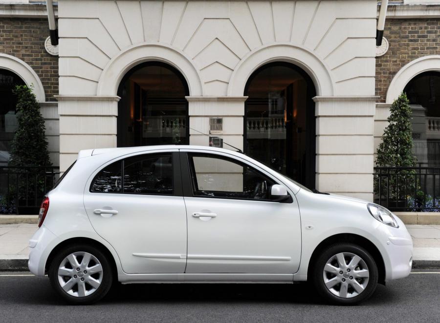  Nissan Micra 5-Door 2010 года  (UK) (фото 11 из 12)
